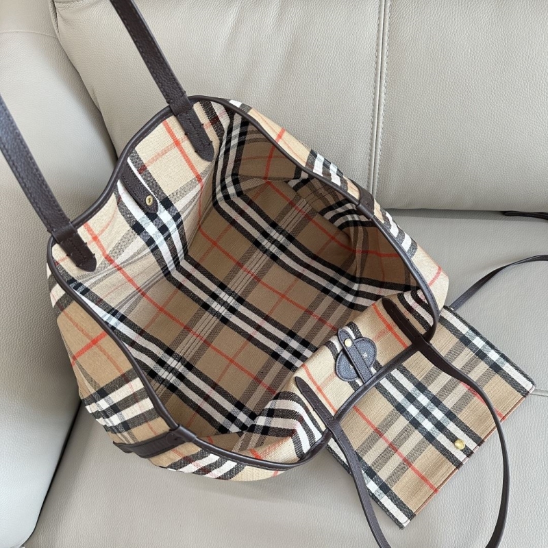 Bv*b*rry shopping bags